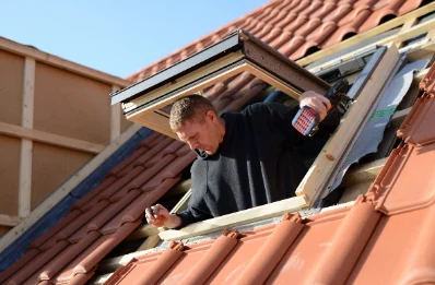 Pose de fenêtres de toit Velux à Feyt